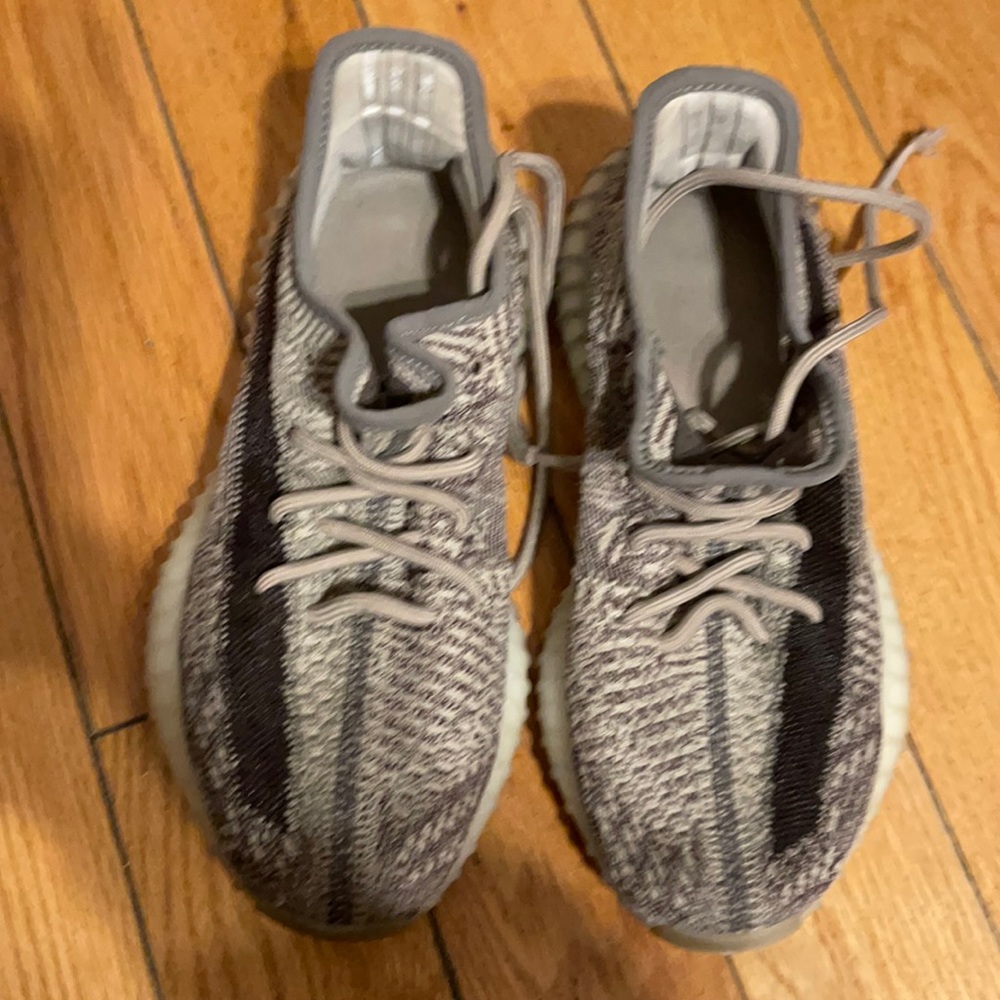 Yezzy 100% authentic. Size 5.5 . Wore them about 5 times .